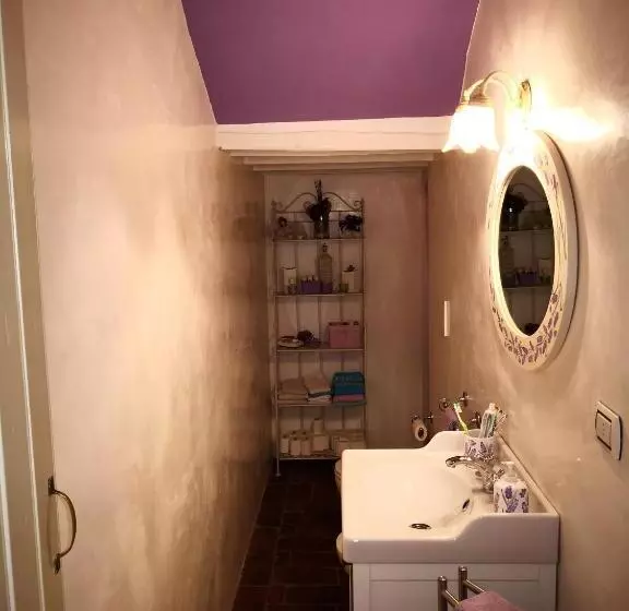 Majatalo Il Nido Della Formica