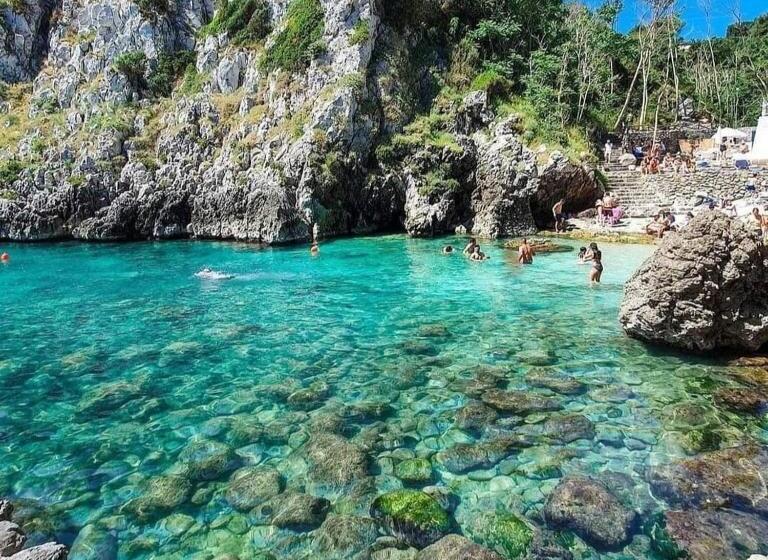 膳宿费 Chiardiluna