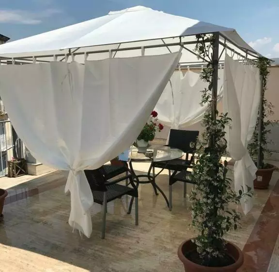 تختخواب و صبحانه Mà Maison