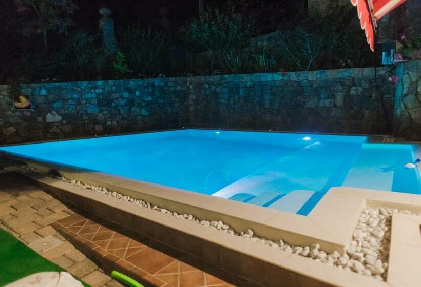 Пансион Chiaro Di Luna