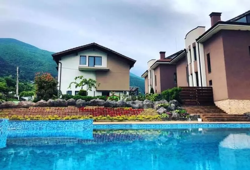 پانسیون Vikeya Guest House