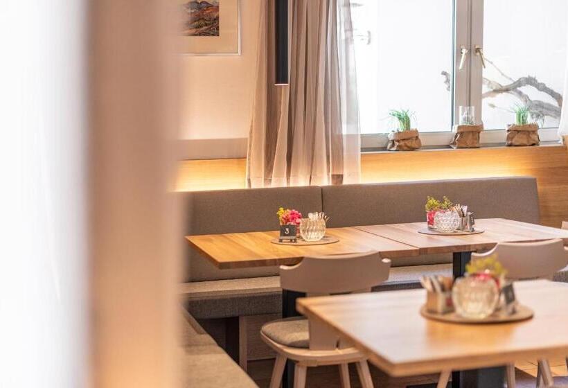 Pension Etschblick B&b