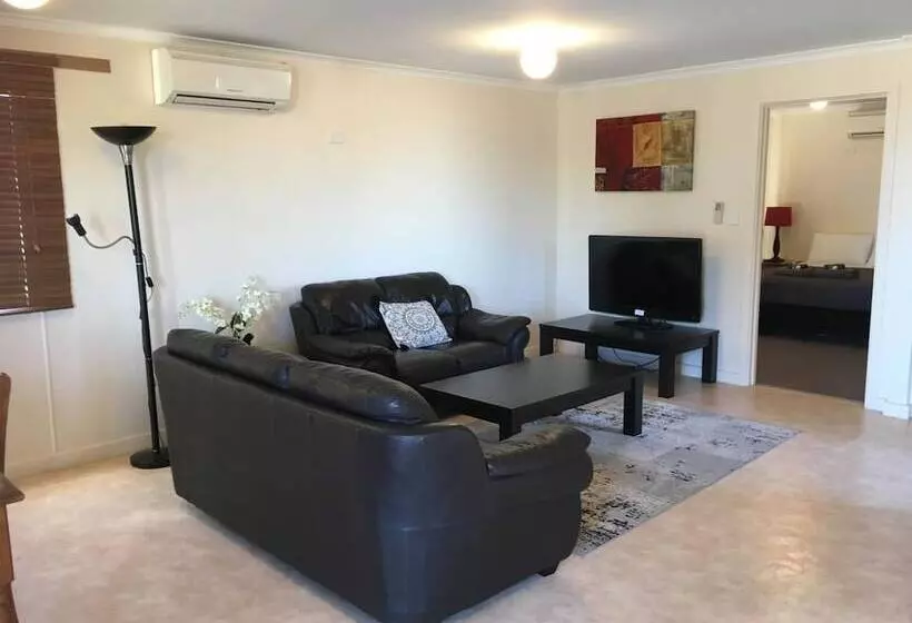 Airport Whyalla Motel