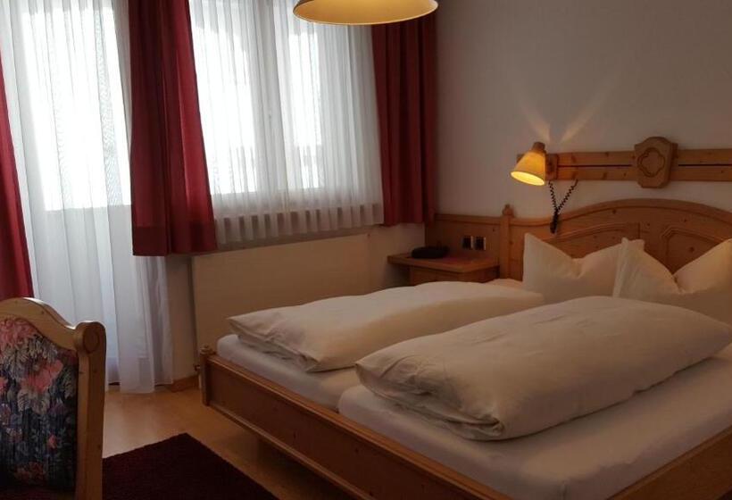 Camona & Apart Walserhof