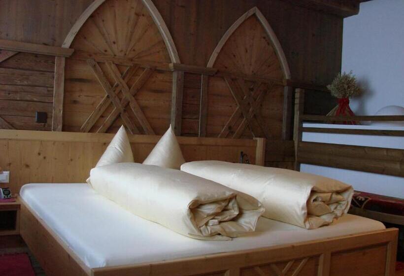 Camona & Apart Walserhof