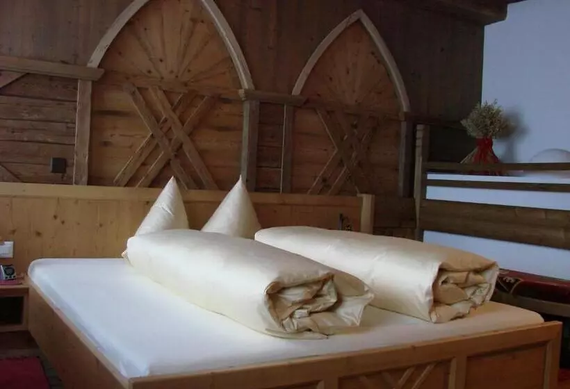 Camona & Apart Walserhof