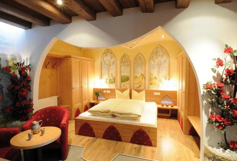 Camona & Apart Walserhof