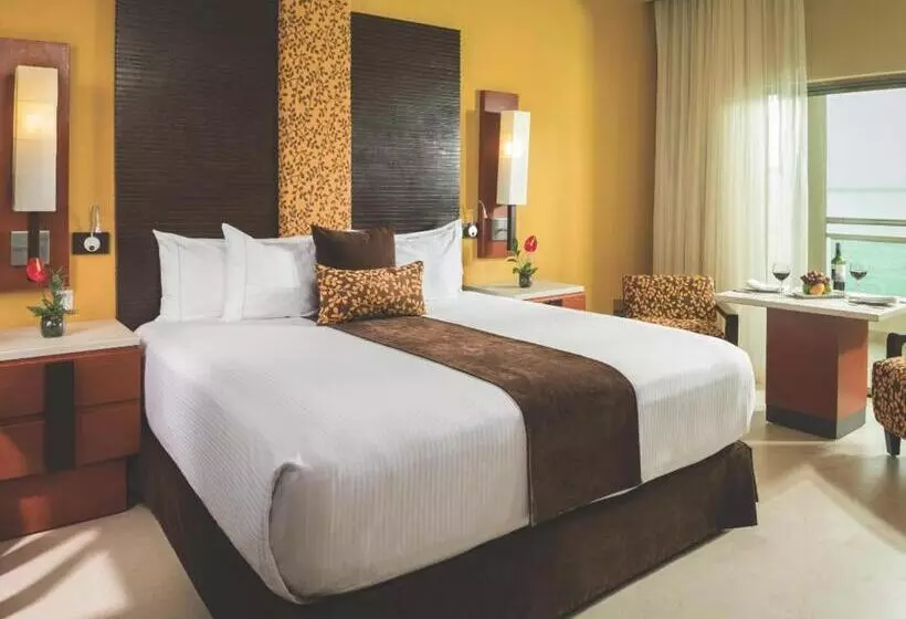 Generations Riviera Maya Family Resort Catamarán, Aqua Nick & More Inclusive