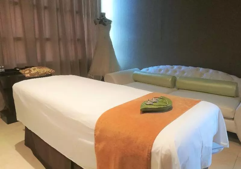 Generations Riviera Maya Family Resort Catamarán, Aqua Nick & More Inclusive