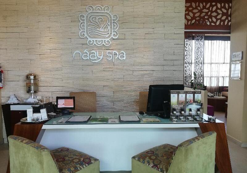 Generations Riviera Maya Family Resort Catamarán, Aqua Nick & More Inclusive