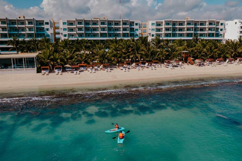 Generations Riviera Maya Family Resort Catamarán, Aqua Nick & More Inclusive