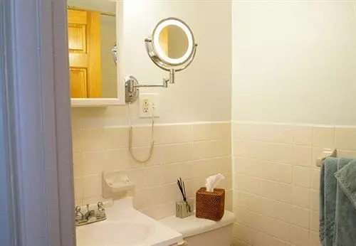 Allies' Inn Bed And Breakfast