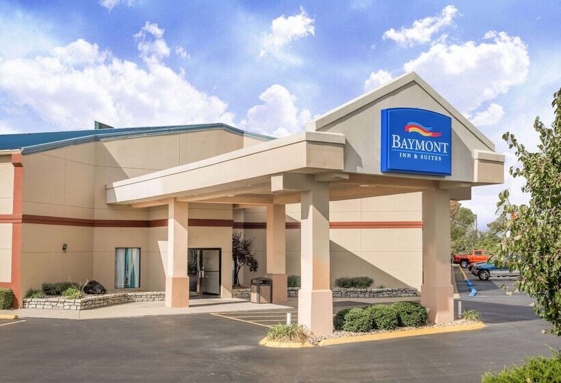 ホテル Baymont By Wyndham Greensburg