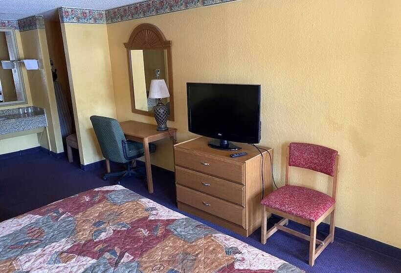 Отель Budget Inn & Suites
