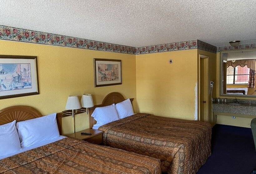 Отель Budget Inn & Suites