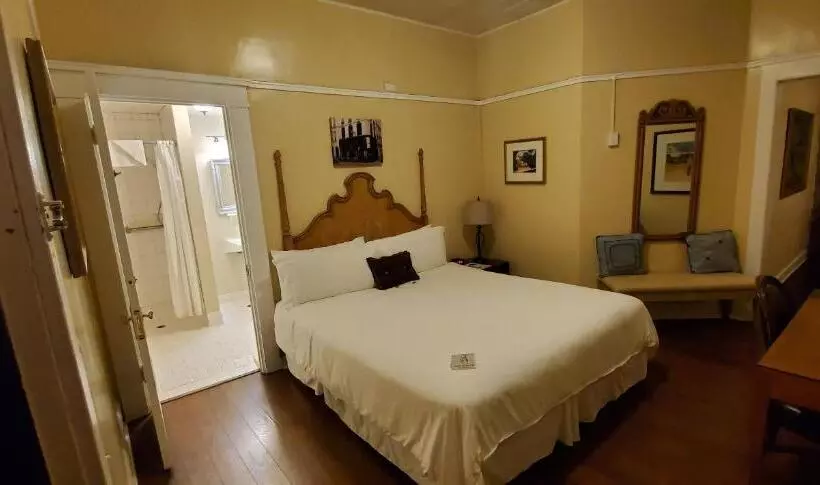 酒店 Glen Tavern Inn