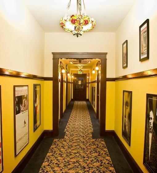 فندق Glen Tavern Inn