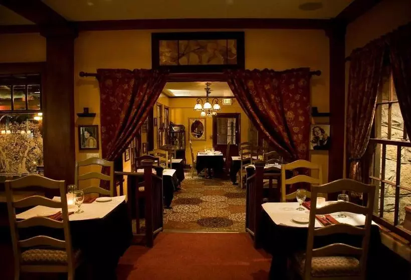 酒店 Glen Tavern Inn