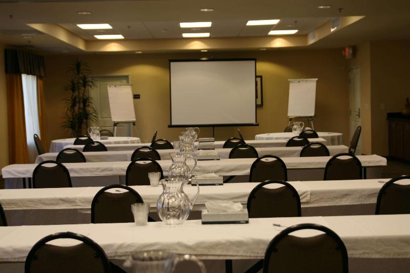 Отель Hampton Inn Denver Northeastbrighton