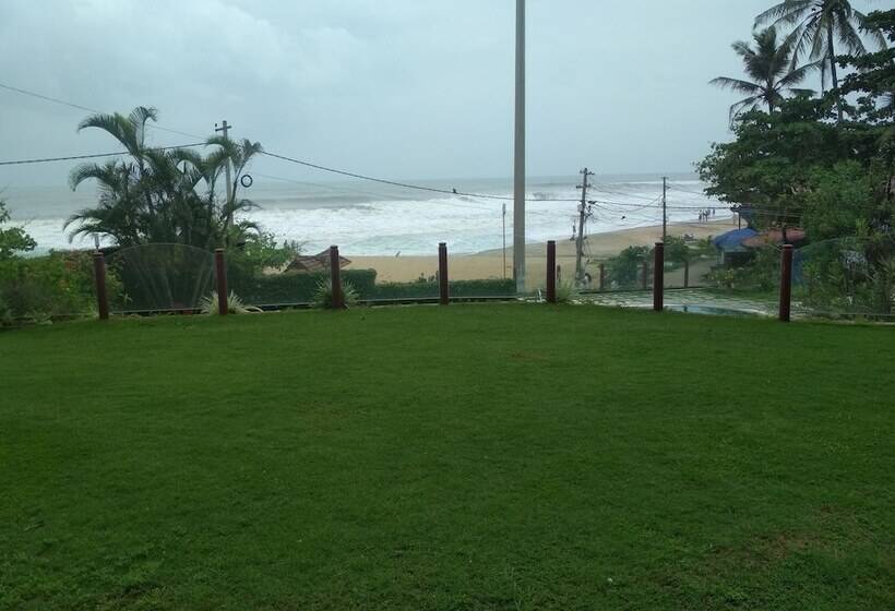 호텔 Hindustan Beach Retreat