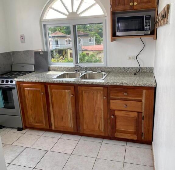 هتل Home Sweet Home Resort