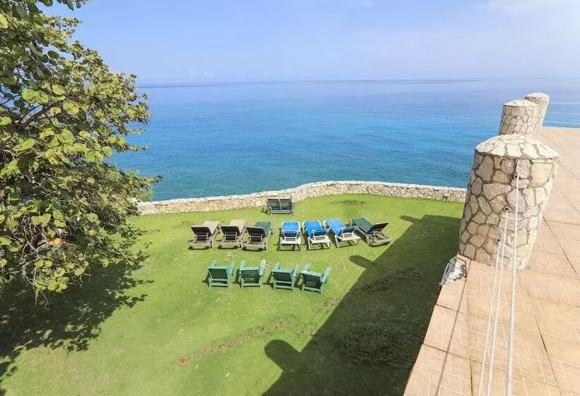 Отель Home Sweet Home Resort