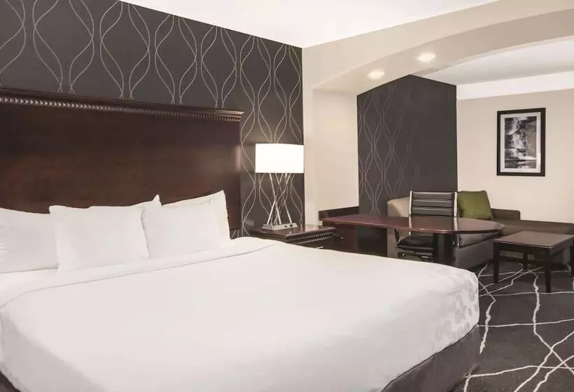 酒店 Fairfield By Marriott Inn & Suites Fresno Riverpark