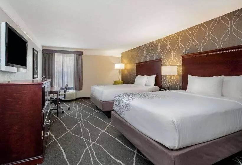 酒店 Fairfield By Marriott Inn & Suites Fresno Riverpark