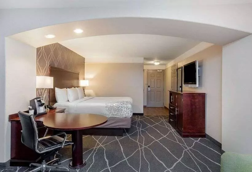 酒店 Fairfield By Marriott Inn & Suites Fresno Riverpark