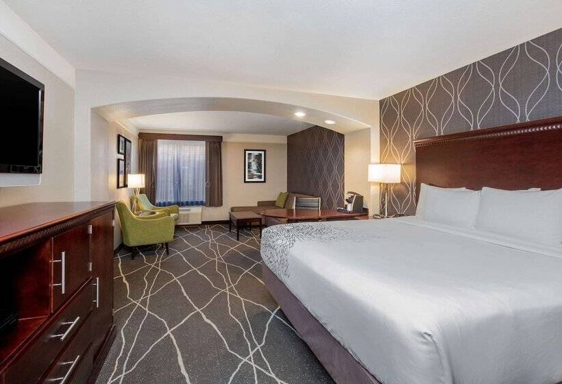 هتل Fairfield By Marriott Inn & Suites Fresno Riverpark