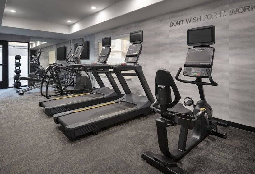 هتل Fairfield By Marriott Inn & Suites Fresno Riverpark