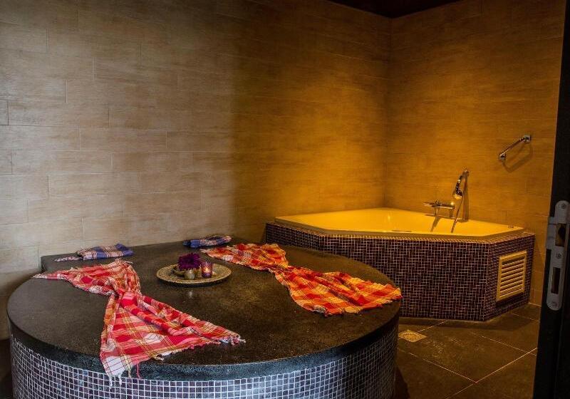 בית מלון כפרי & Spa Savarin   Rijswijk, The Hague