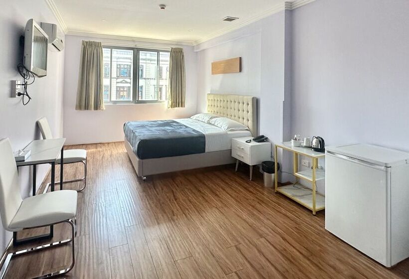 בית מלון כפרי Sydney Riseon