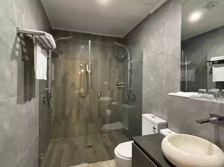 בית מלון כפרי Sydney Riseon