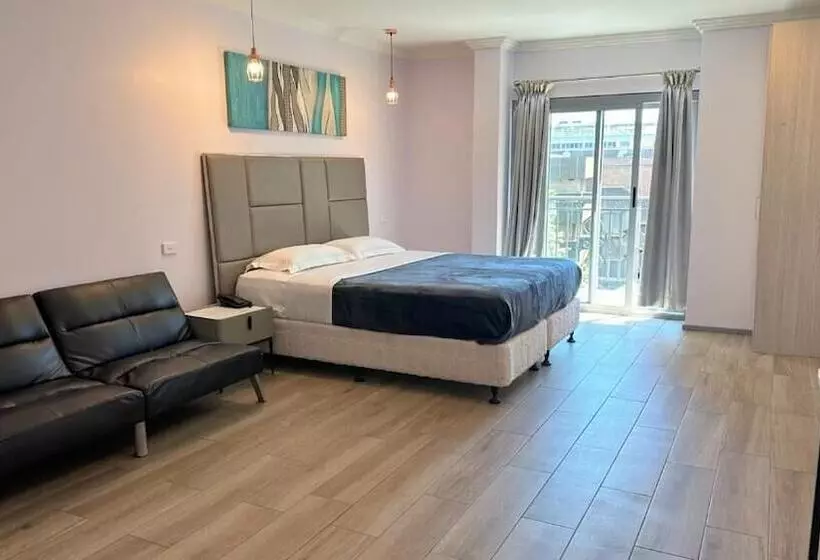 בית מלון כפרי Sydney Riseon