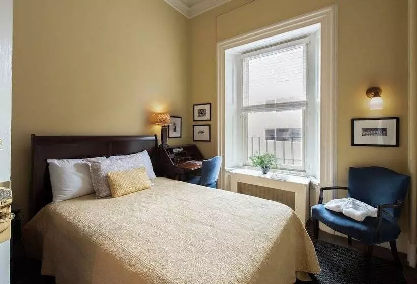 Отель The College Club Of Boston