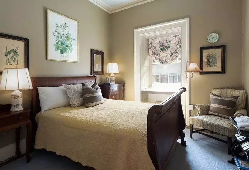 Отель The College Club Of Boston