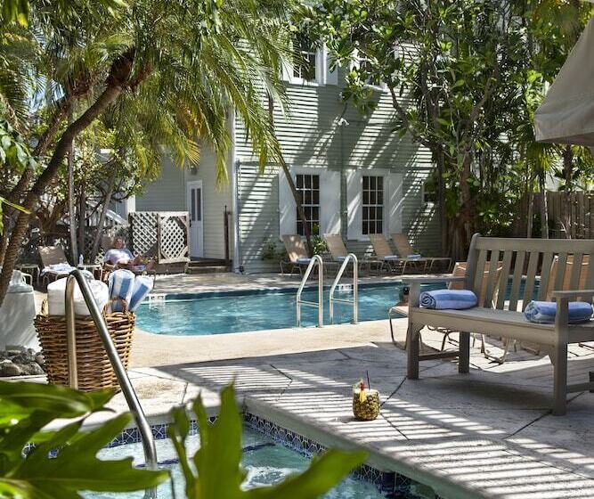 هتل Southernmost Inn Adult Exclusive