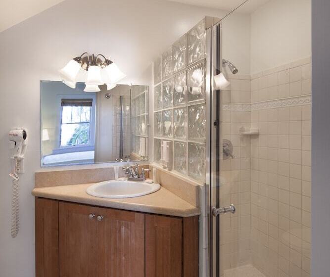 هتل Southernmost Inn Adult Exclusive