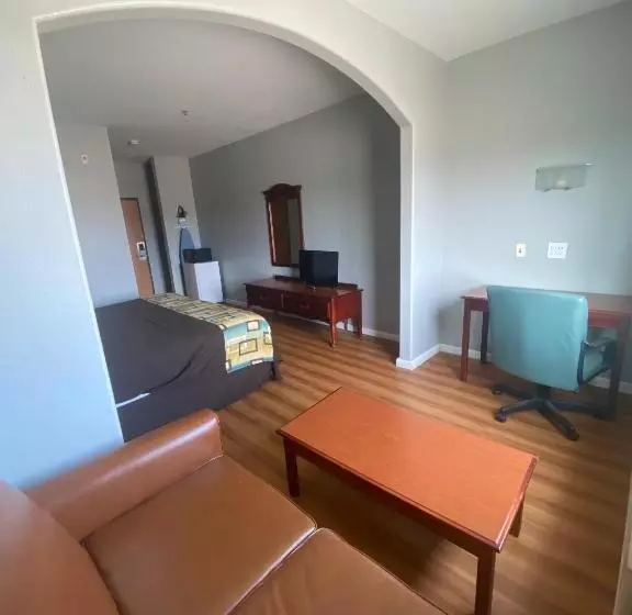 Hotelli Tropicana Inn And Suites