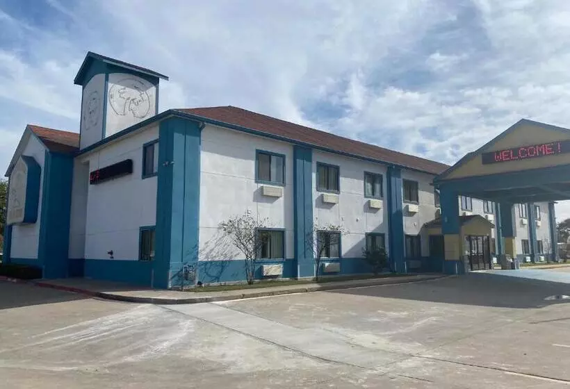 Hotelli Tropicana Inn And Suites