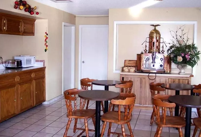 호텔 Value Inn & Suites  Harlingen