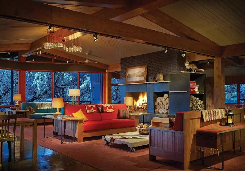 Lakehouse At High Peaks Resort