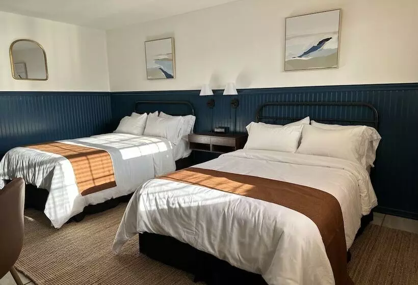 Motelli Budget Host East End Hotel In Riverhead