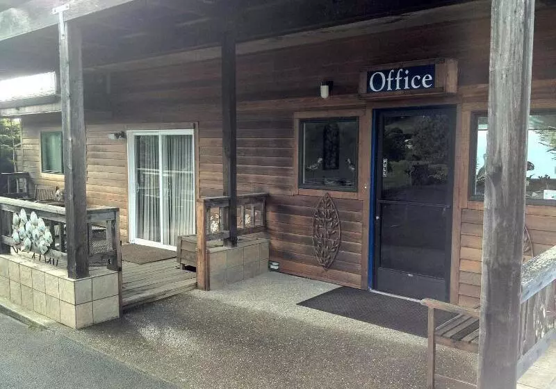 汽车旅馆  Surf Inn