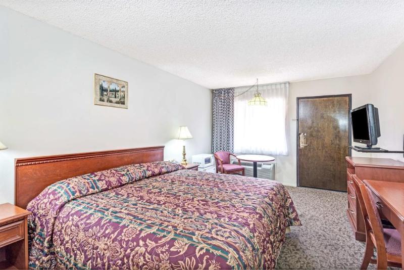 모텔 Vantage Point Inn   Woodland Hills