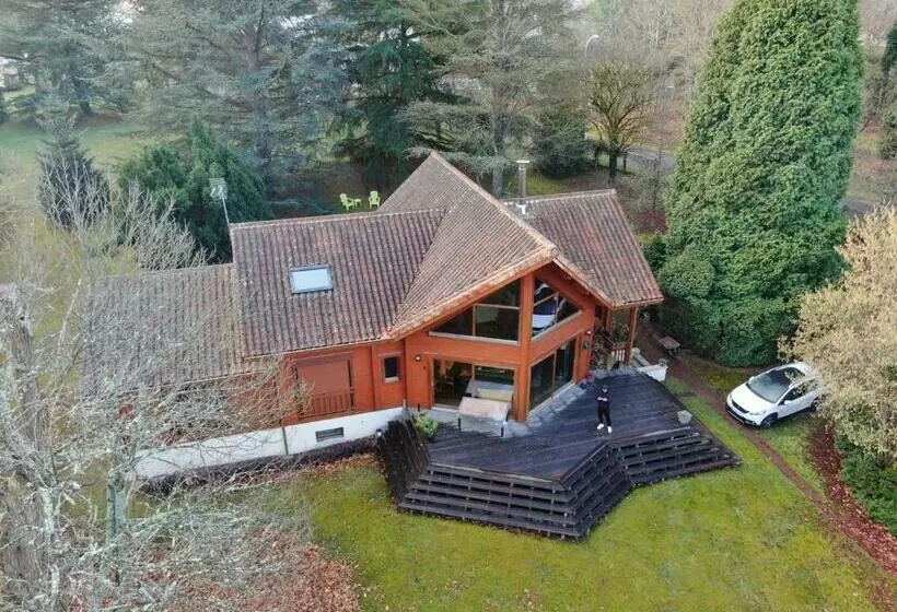 Aamiaismajoitus (B&B) Chambres D Hôtes Le Chalet