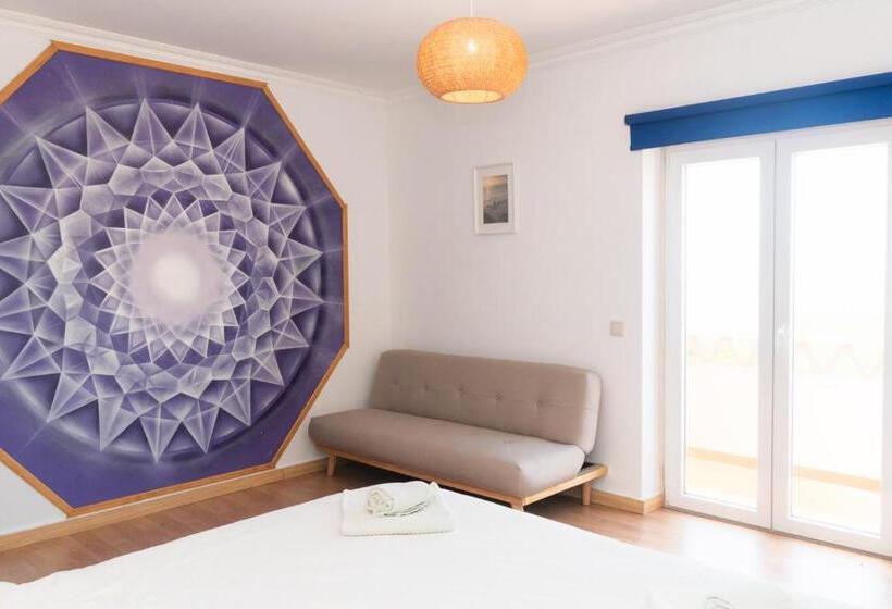 ベッドアンドブレックファースト Surf Yoga Ericeira Guest House