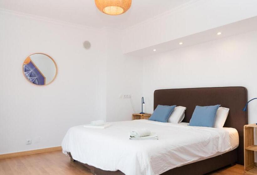 ベッドアンドブレックファースト Surf Yoga Ericeira Guest House