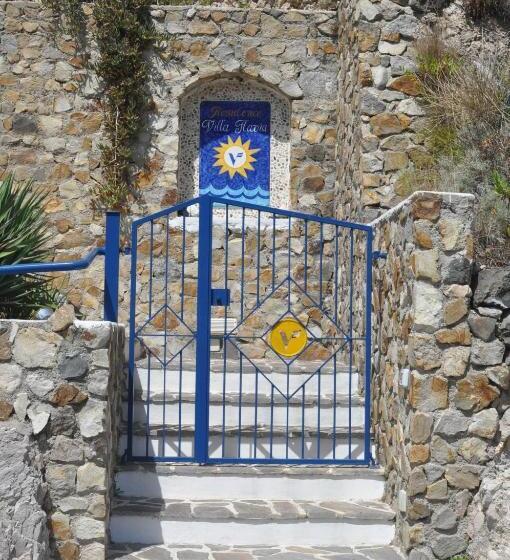 تختخواب و صبحانه Villa Flavia   Adults Only